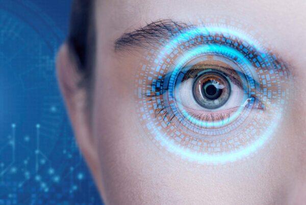 Hogyan látunk majd a jövőben? Az intelligens kontaktlencsék titkai