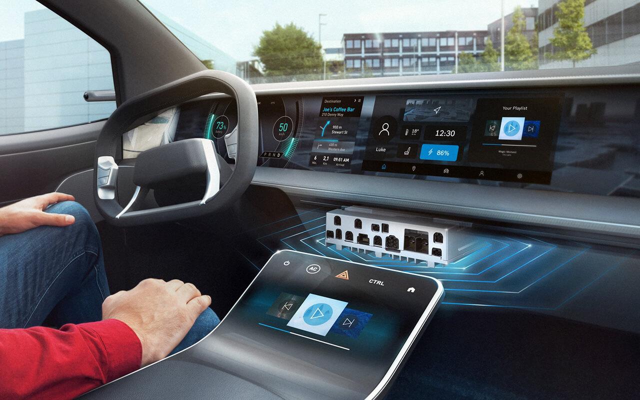 Az MI-járműbelsőben a felhasználó úgy beszélhet a rendszerhez, mintha egy valódi emberrel kommunikálna