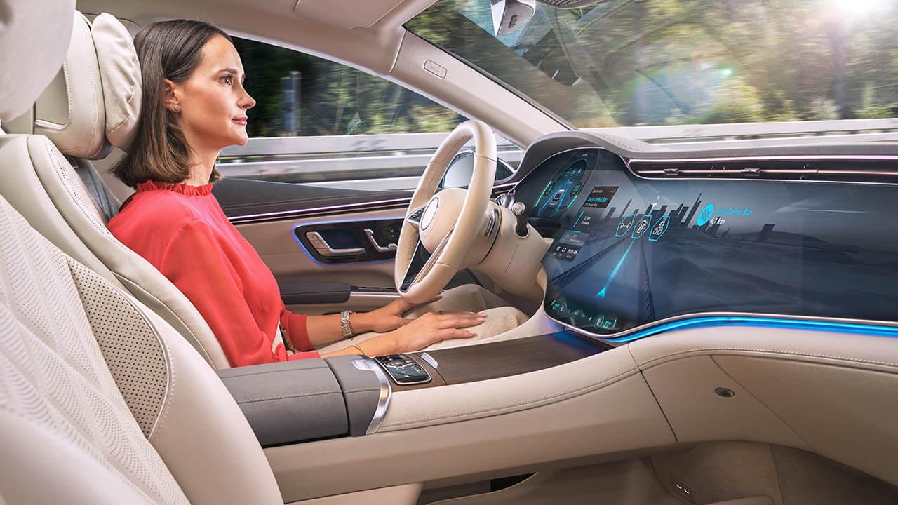 A Bosch az elektronikus vezérlőegységek és fejlett vezetéstámogató rendszerek fejlesztésében szerzett tapasztalatával segíti a sorozatgyártásra kész megoldásokat