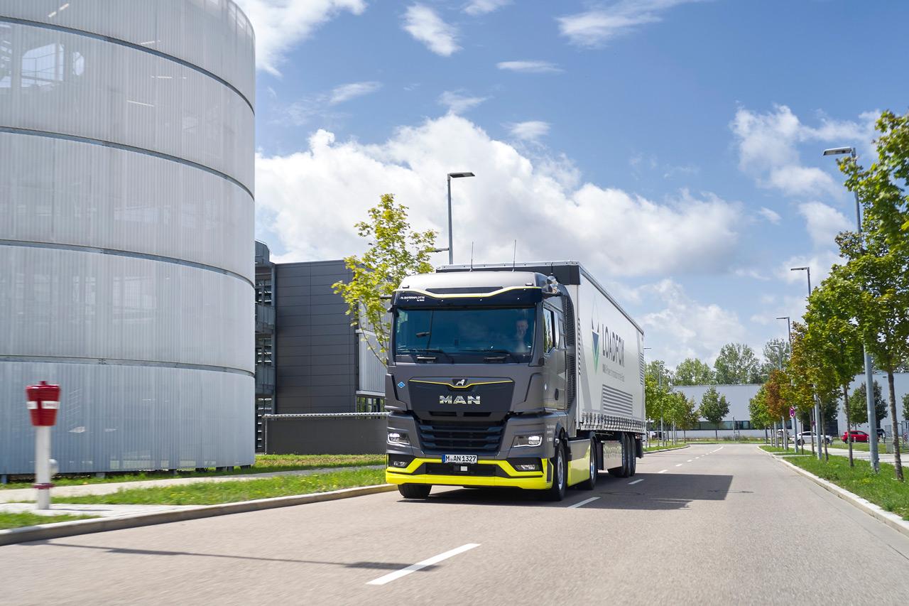 A Bosch jelenleg több haszongépjármű tesztben is részt vesz. A vontatók mellett autóbuszokhoz gyártott modult is tesztelnek a vállalat mérnökei